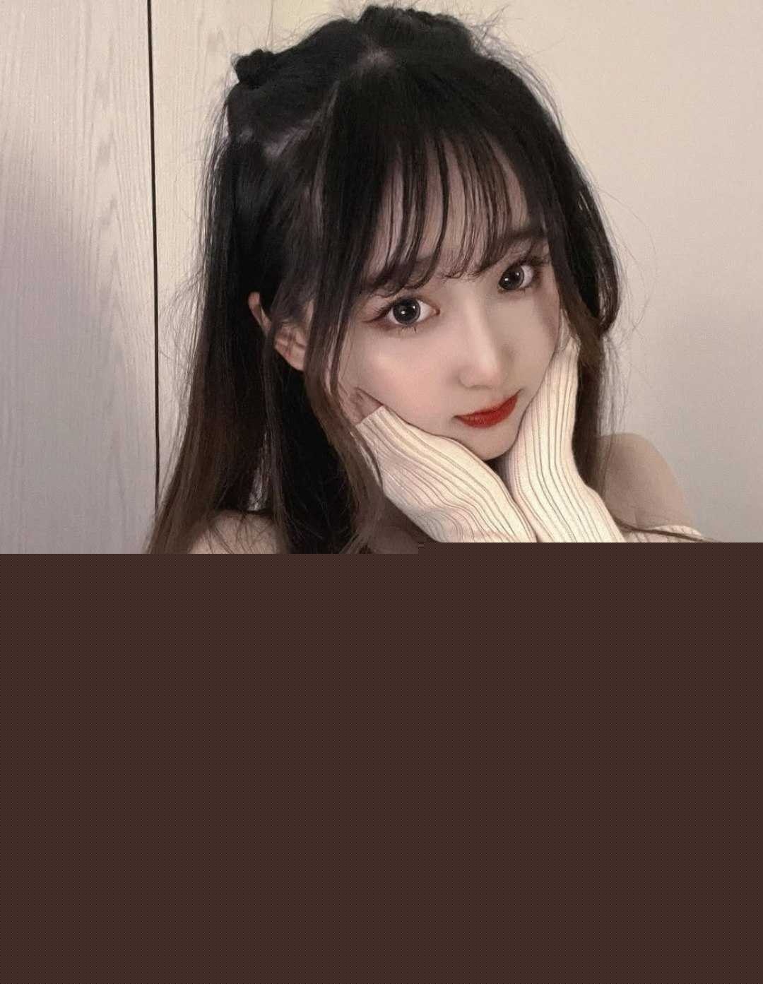 IG1.3万粉的高颜女主播十零 5