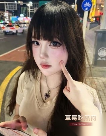 顶级反差小母狗吴昕 14