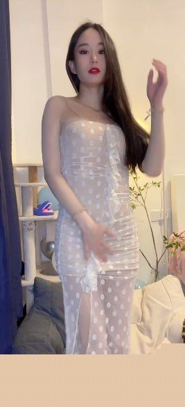 露脸网红 宵夜 金主定制福利流出1 露脸网红 宵夜 金主定制福利流出1