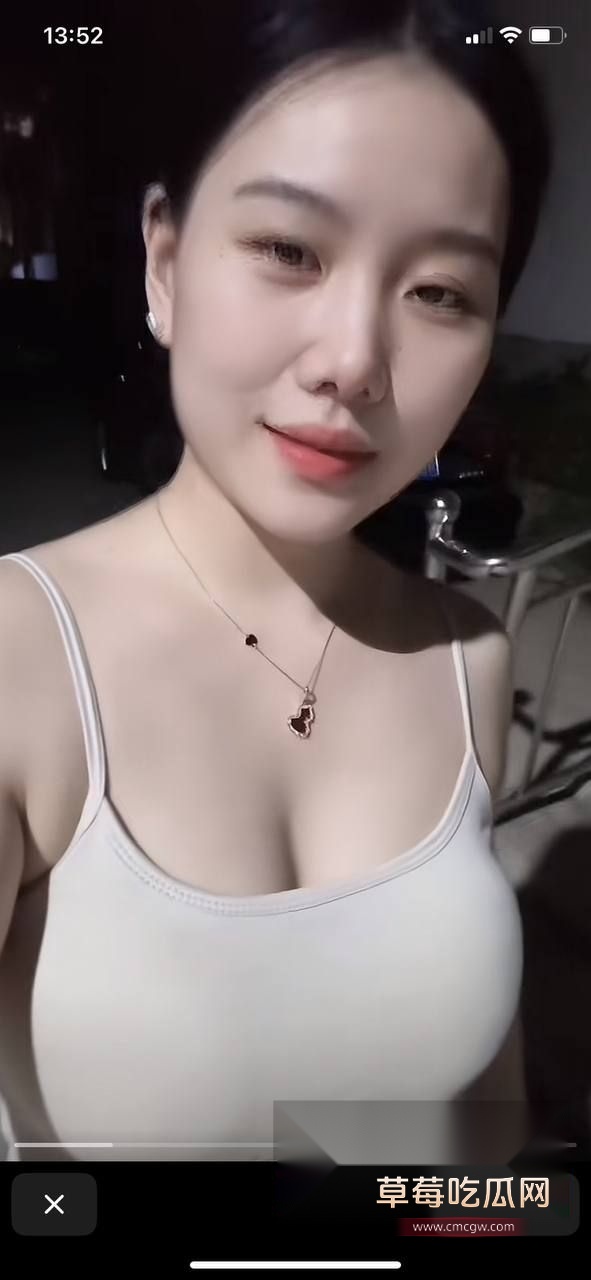 抖音御姐强姨跟榜一1v1裸聊8