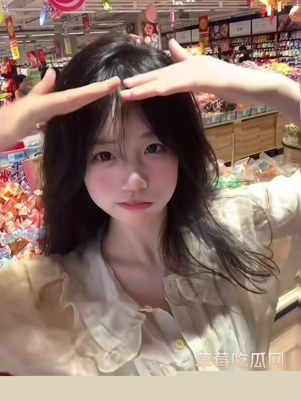 河南郑州高颜值清纯妹子李佳慧 18 河南郑州高颜值清纯妹子李佳慧 18