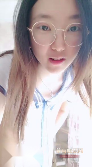 清纯眼镜妹国庆假期直播自慰3 清纯眼镜妹国庆假期直播自慰3