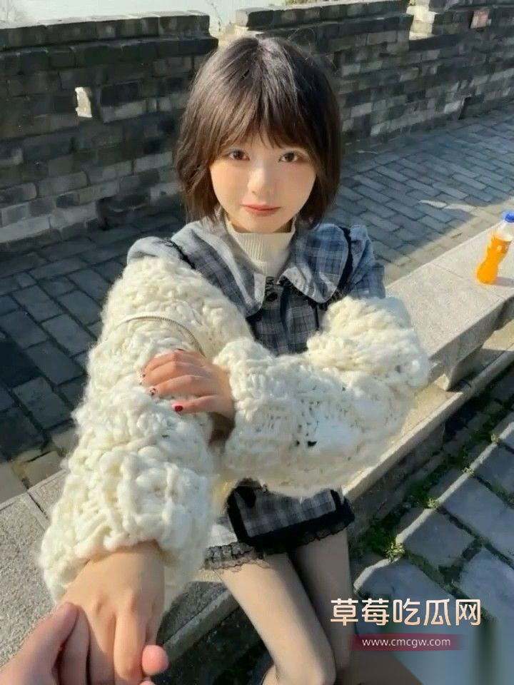 邻家小妹4.jpg 邻家小妹4.jpg