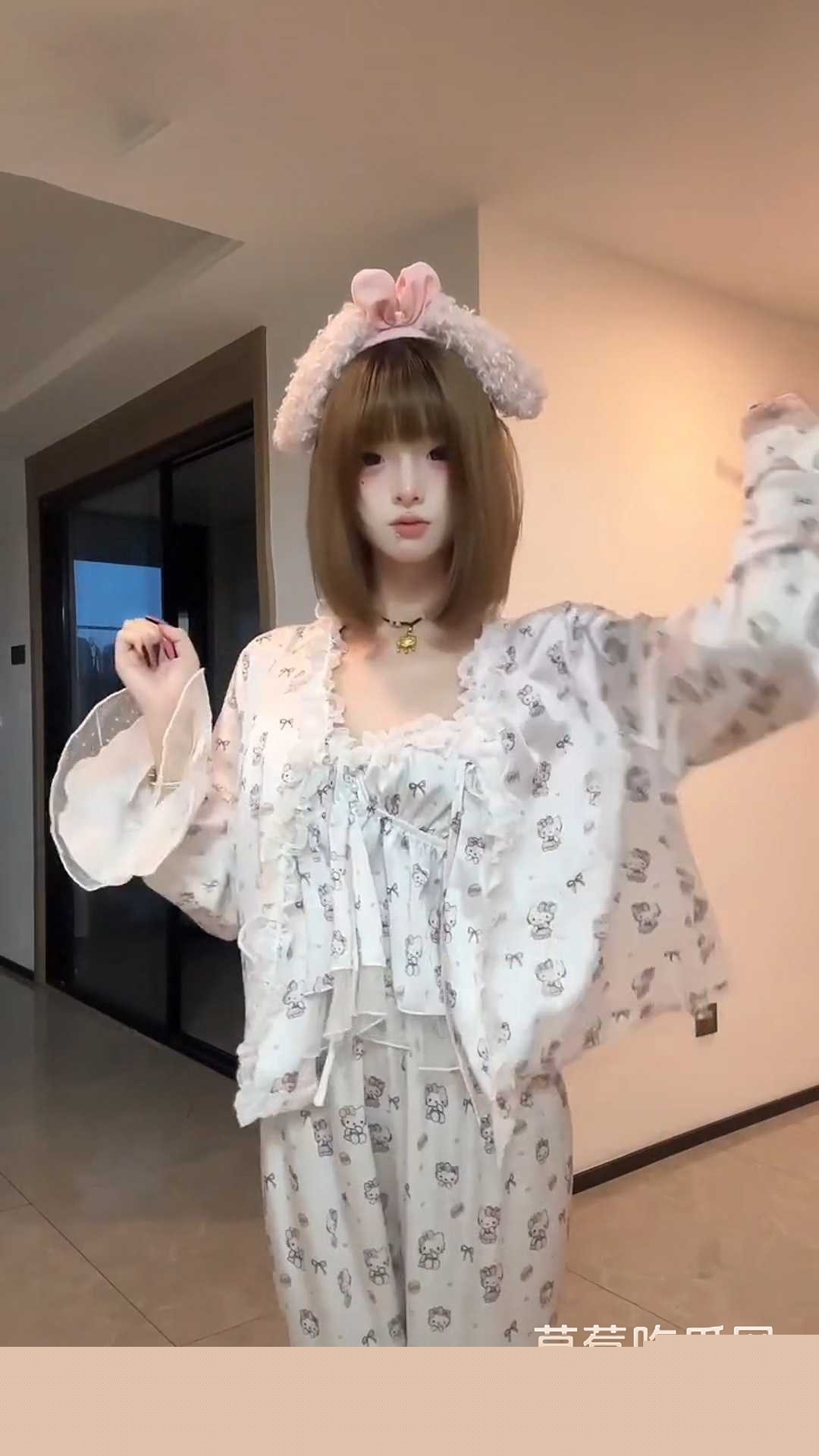 抖音反差婊网红 困熊2.0 1 抖音反差婊网红 困熊2.0 1