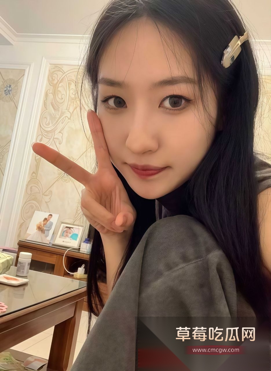 某知名大学校花刘芸芝 8