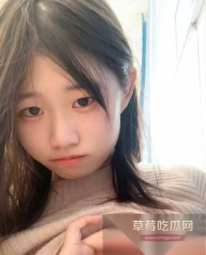 某知名大学校花刘芸芝 11