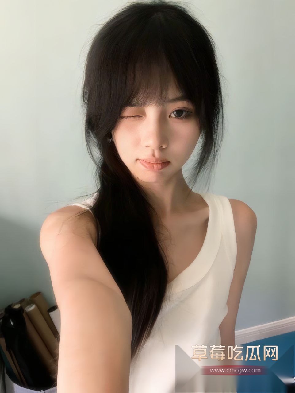 长相清纯甜美的学生妹 于子宴 1