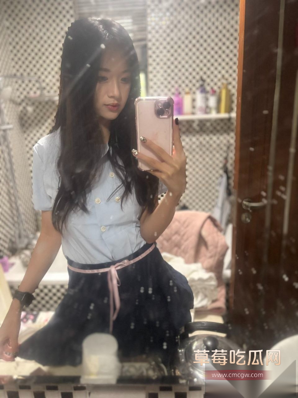 重庆反差妹子张茹伊 24 重庆反差妹子张茹伊 24