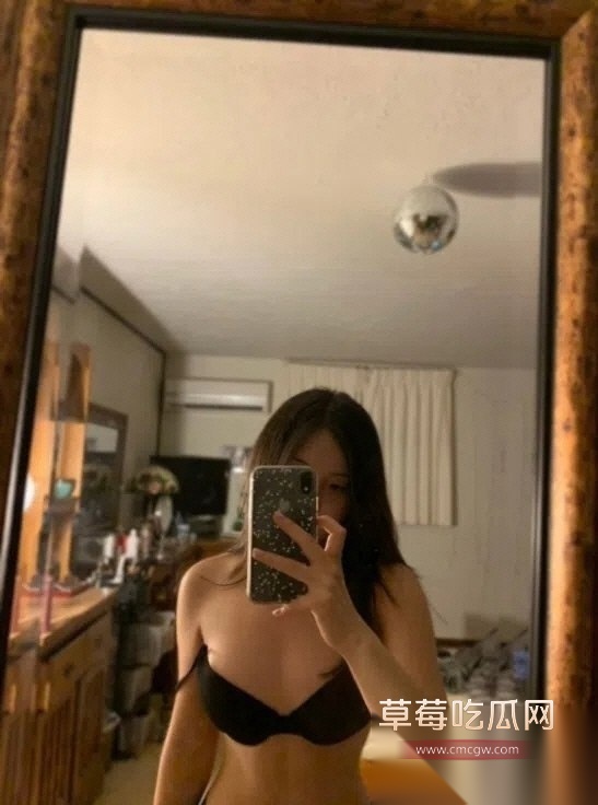 可爱学生妹1.jpg 可爱学生妹1.jpg