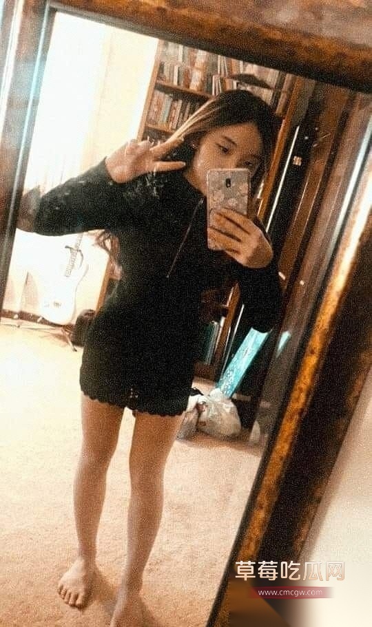 可爱学生妹4.jpg 可爱学生妹4.jpg