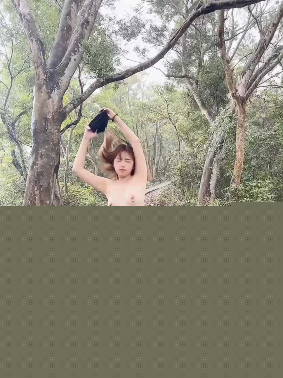 推特超火露出播主 Lunana露娜 山上露出拍摄 2 推特超火露出播主 Lunana露娜 山上露出拍摄 2