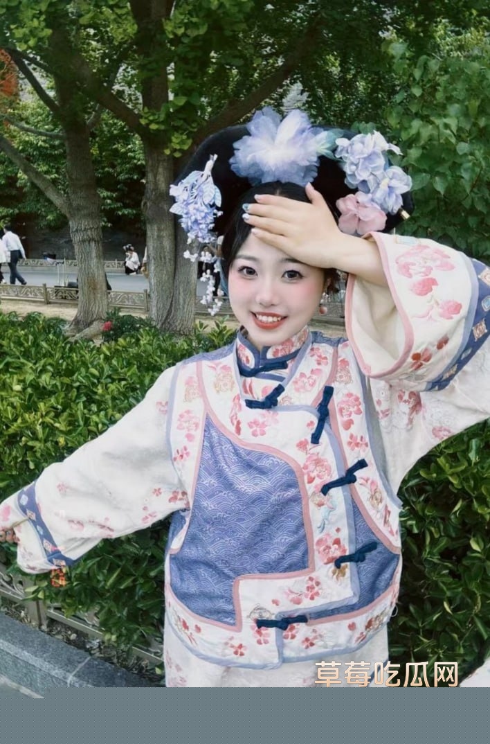 绿帽男泄密流出自家舞蹈系女友影图 20 绿帽男泄密流出自家舞蹈系女友影图 20