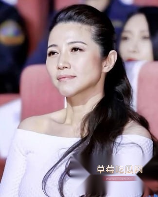 金鸡华表奖影后颜丙燕被小男导演爆料是女海王 自曝自己为了电影过审曾在床上被她调教榨精撒尿! 2 金鸡华表奖影后颜丙燕被小男导演爆料是女海王 自曝自己为了电影过审曾在床上被她调教榨精撒尿! 2