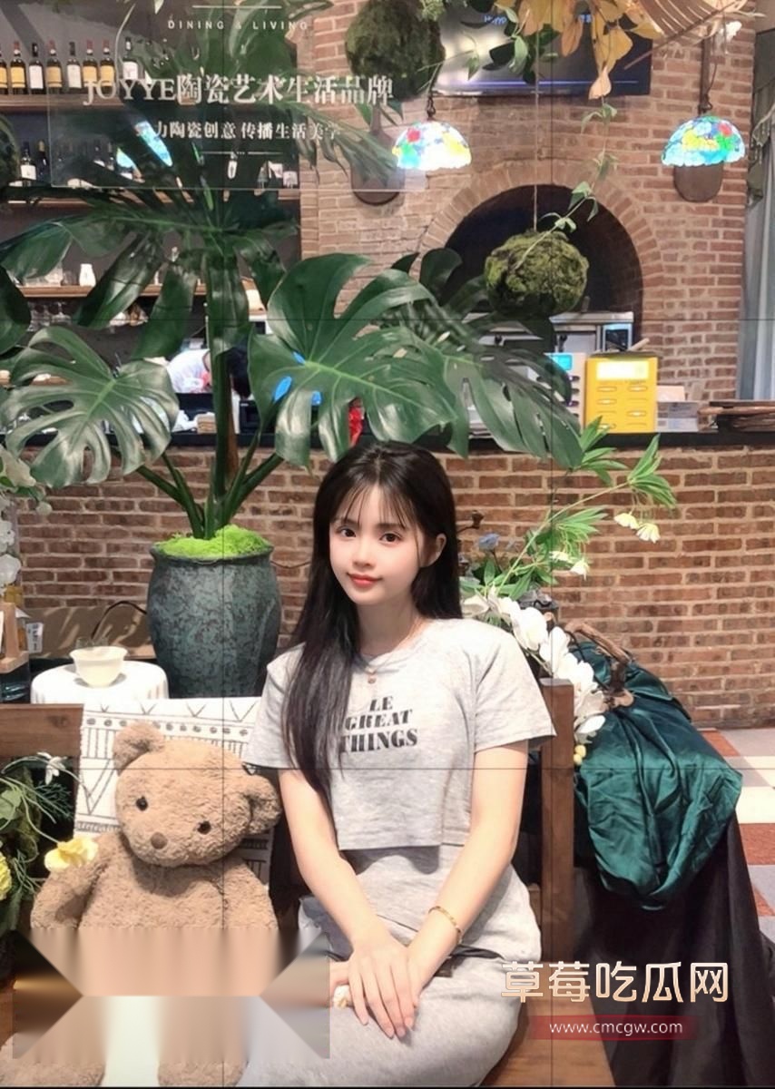 金成峰展会女业务员照片5