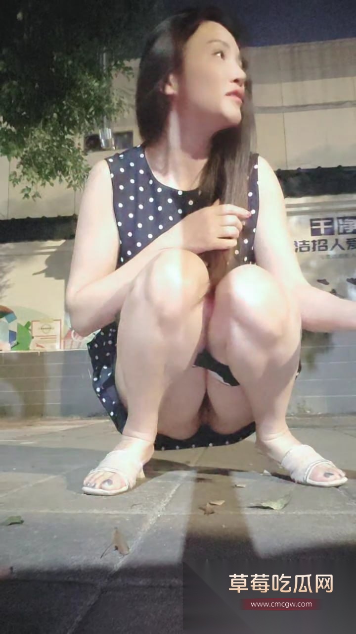 推特极品少妇 不知天地为何物 直播开滴滴流动卖逼 粉丝坐车可免费打炮 加油站厕所成专属刺激炮房! 6 推特极品少妇 不知天地为何物 直播开滴滴流动卖逼 粉丝坐车可免费打炮 加油站厕所成专属刺激炮房! 6