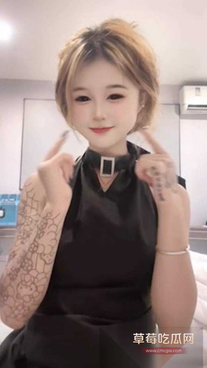 汕头潮南两英镇一学生妹被精神小妹脱衣霸凌狂扇巴掌后 想不开跳河 死都不怕却不敢反击 太可悲! 5 汕头潮南两英镇一学生妹被精神小妹脱衣霸凌狂扇巴掌后 想不开跳河 死都不怕却不敢反击 太可悲! 5