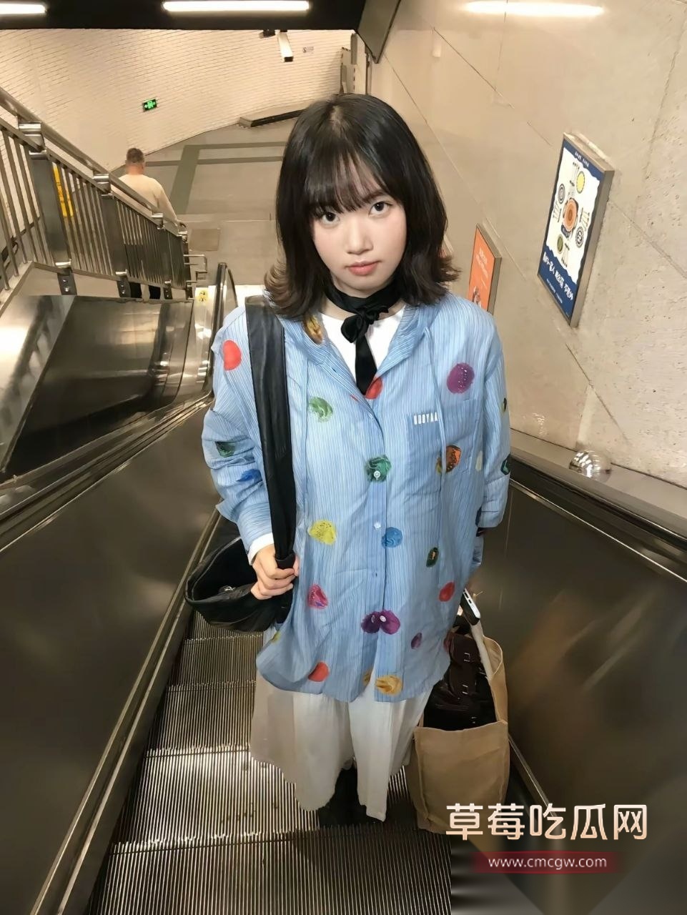 上海富二代大哥包养中日混血妹子 15 上海富二代大哥包养中日混血妹子 15