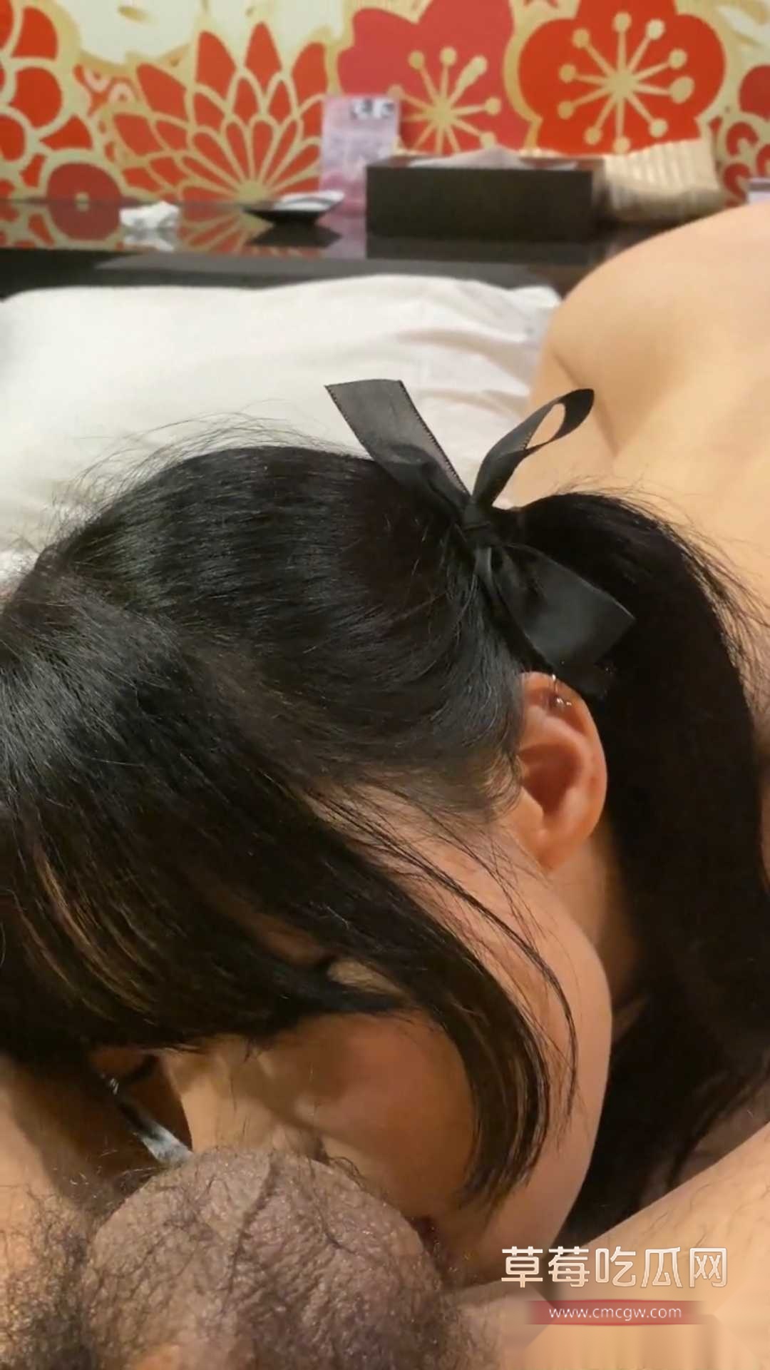 上海富二代大哥包养中日混血妹子 1 上海富二代大哥包养中日混血妹子 1