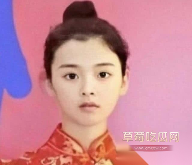 高能内娱大瓜!锦鲤女星杨超越被对家放出素人时期被人下药迷奸视频 昏睡的她被脱光了用吸管玩穴大屌拍脸! 3 高能内娱大瓜!锦鲤女星杨超越被对家放出素人时期被人下药迷奸视频 昏睡的她被脱光了用吸管玩穴大屌拍脸! 3