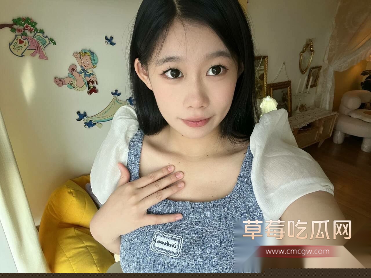 浙江大学学生 刘芷澜 10 浙江大学学生 刘芷澜 10