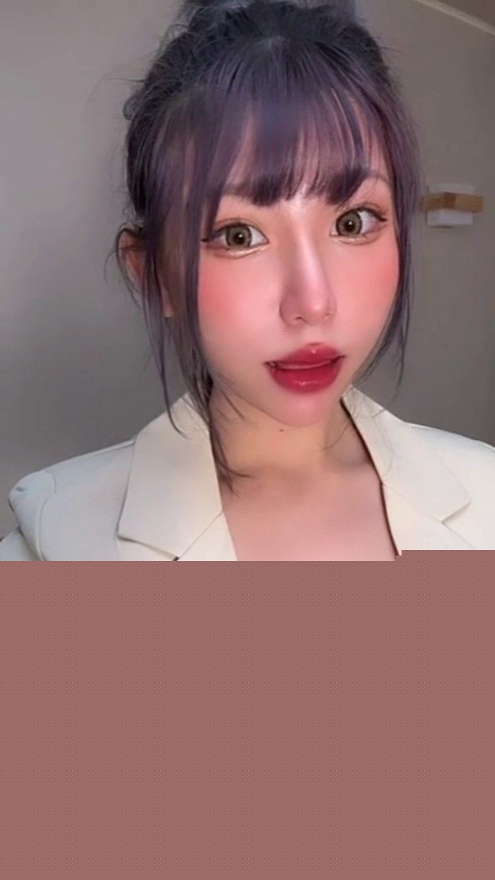 御姐女神艾玛Emma在温泉掀起巨乳浪潮1 御姐女神艾玛Emma在温泉掀起巨乳浪潮1