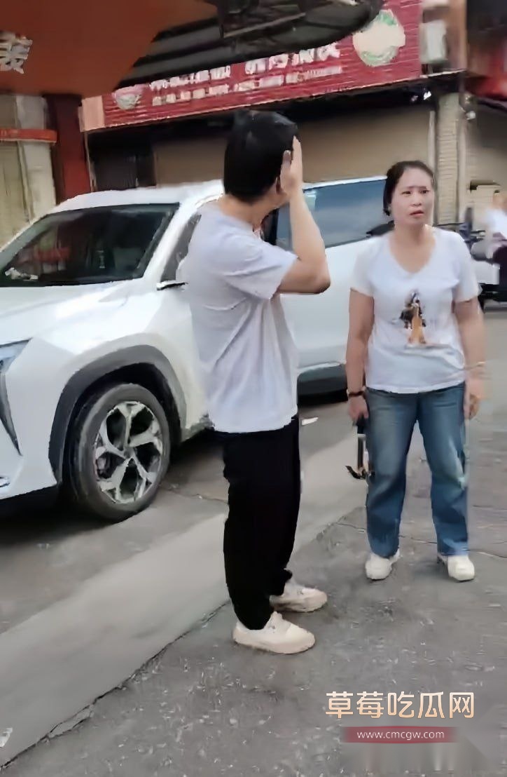 广东揭阳47岁人妻31岁奸夫捉奸现场黑料曝光 4 广东揭阳47岁人妻31岁奸夫捉奸现场黑料曝光 4