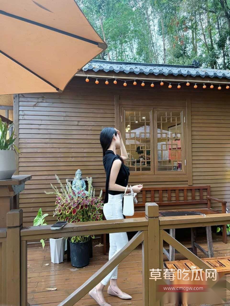 贵州人妻陈嘉怡在家和老公做爱 5 贵州人妻陈嘉怡在家和老公做爱 5