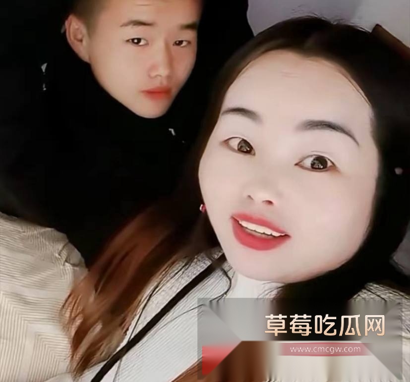 抖音6.5w粉丝乡村网红广西二姐深夜录下自己自嗨抠逼全过程 手速之快堪比摇花手现场 可惜一朝被泄露 其抖音成求片资源站! 6 抖音6.5w粉丝乡村网红广西二姐深夜录下自己自嗨抠逼全过程 手速之快堪比摇花手现场 可惜一朝被泄露 其抖音成求片资源站! 6