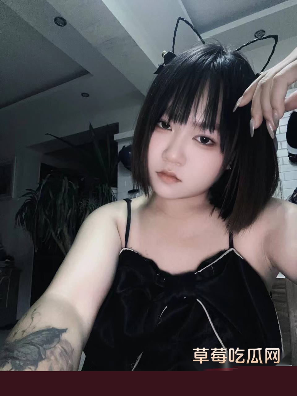 甘肃嘉峪关气质女销售徐璐被曝私下与客户进行钱色交易 私拍扒逼视频勾引客户下单 骚的离谱! 10 甘肃嘉峪关气质女销售徐璐被曝私下与客户进行钱色交易 私拍扒逼视频勾引客户下单 骚的离谱! 10