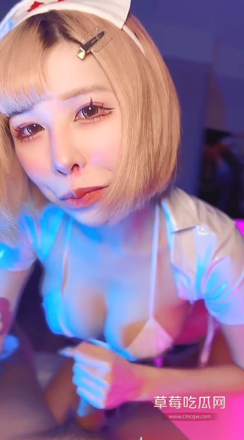 ChiChibae巨乳COSER小护士 10 ChiChibae巨乳COSER小护士 10