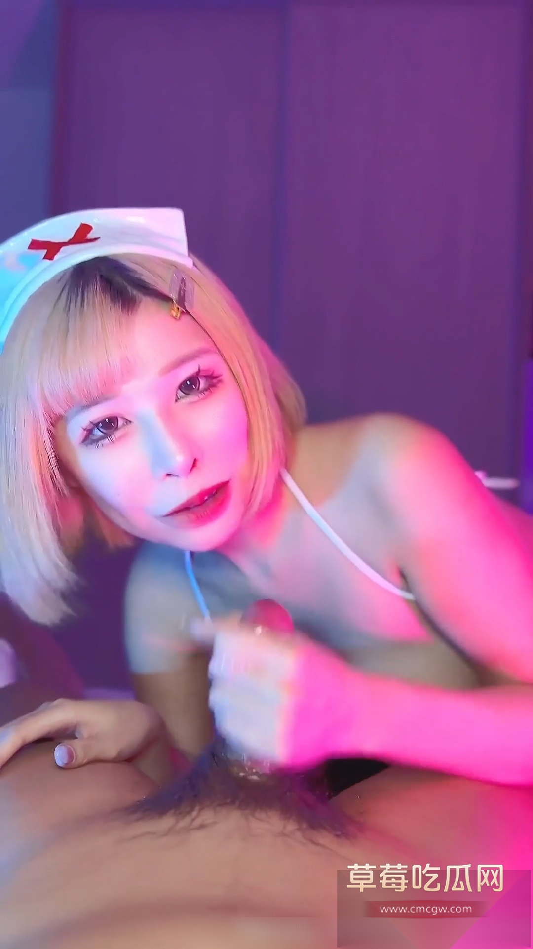 ChiChibae巨乳COSER小护士 5 ChiChibae巨乳COSER小护士 5