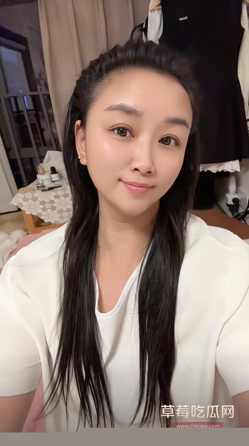 河南焦作游泳博主小酒窝 18 河南焦作游泳博主小酒窝 18