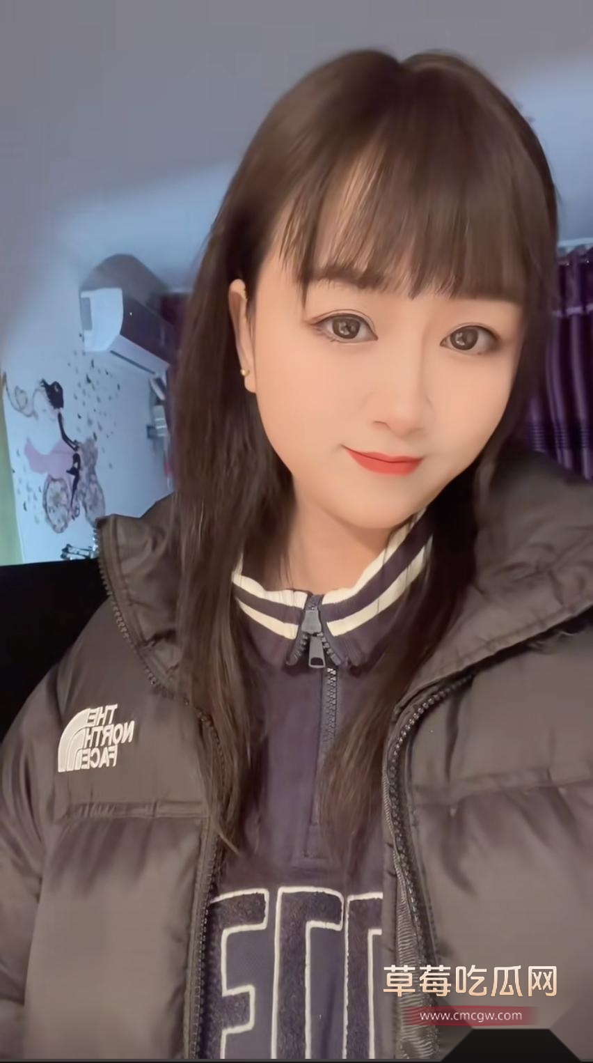 河南焦作游泳博主小酒窝 21 河南焦作游泳博主小酒窝 21