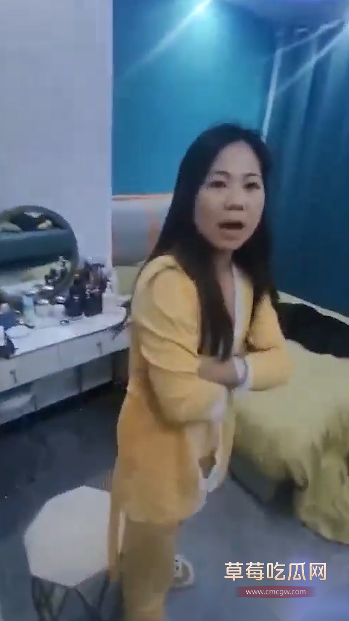 朋友妻特好骑 小伙与好兄弟的老婆上床被当场捉奸 暴怒原配老公狂扇男子耳光 大喊我拿你当兄弟 你搞我老婆! 4 朋友妻特好骑 小伙与好兄弟的老婆上床被当场捉奸 暴怒原配老公狂扇男子耳光 大喊我拿你当兄弟 你搞我老婆! 4