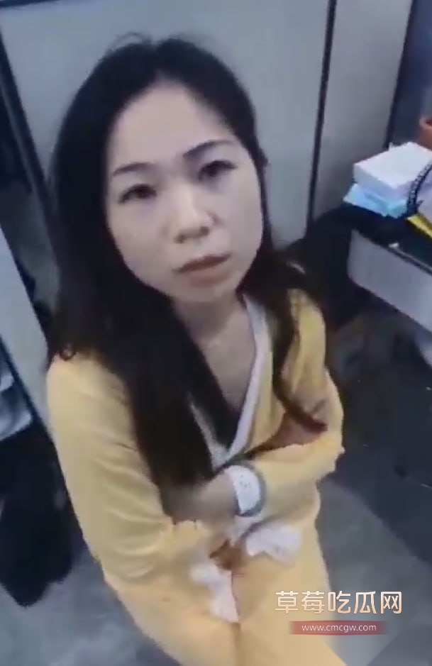 朋友妻特好骑 小伙与好兄弟的老婆上床被当场捉奸 暴怒原配老公狂扇男子耳光 大喊我拿你当兄弟 你搞我老婆! 7 朋友妻特好骑 小伙与好兄弟的老婆上床被当场捉奸 暴怒原配老公狂扇男子耳光 大喊我拿你当兄弟 你搞我老婆! 7