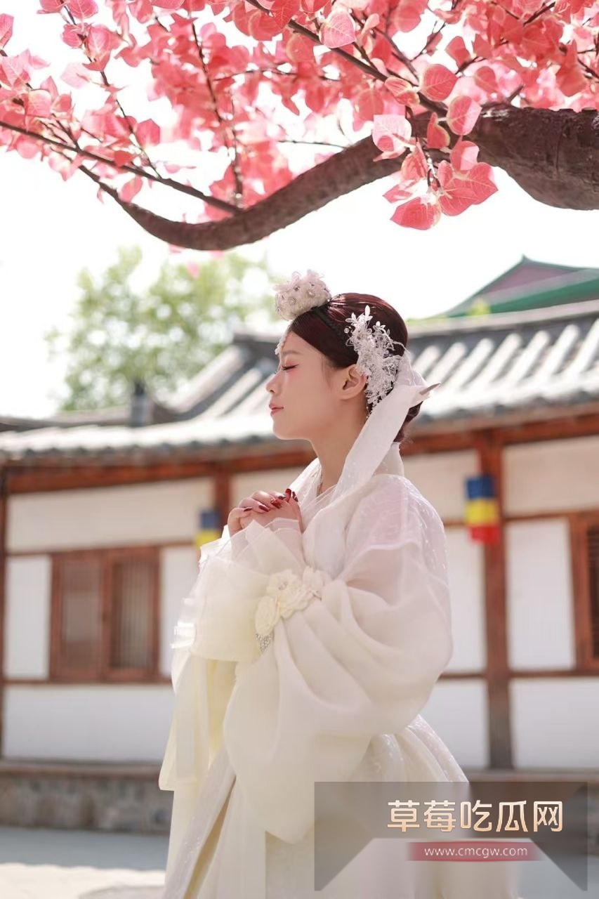 松原职业技术学院嫩妹王若冰背着男朋友出来接活被抓 06年嫩B八百一次随便玩 自称家里人不给生活费没办法！ 7