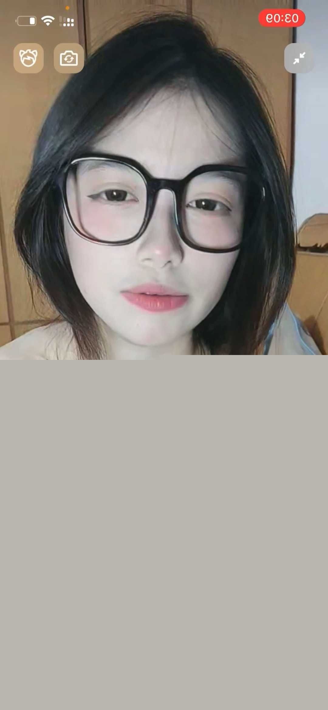 超嫩眼睛妹恋爱后和男友异地 12 超嫩眼睛妹恋爱后和男友异地 12