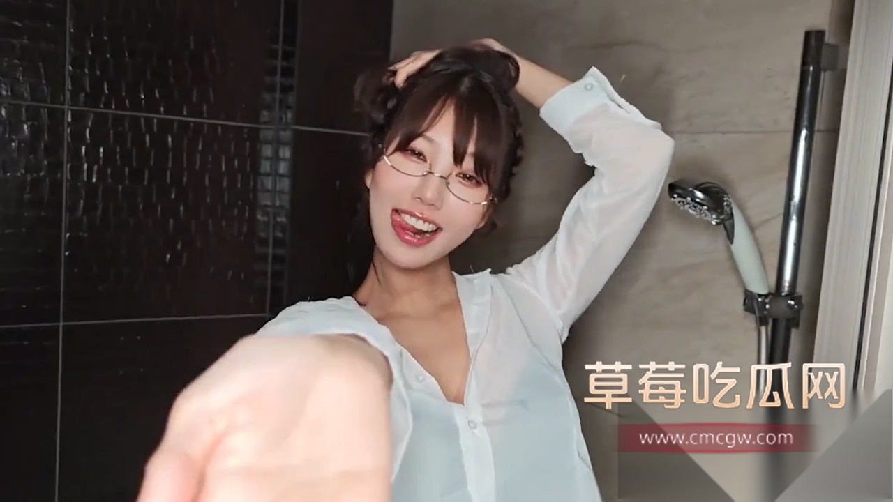 企业女高管级别ol美女香月怜 酒店湿身诱惑 半框金丝边眼镜禁欲又克制 谁能想到如此尤物在床上能被手指头玩到喷水! 1 企业女高管级别ol美女香月怜 酒店湿身诱惑 半框金丝边眼镜禁欲又克制 谁能想到如此尤物在床上能被手指头玩到喷水! 1