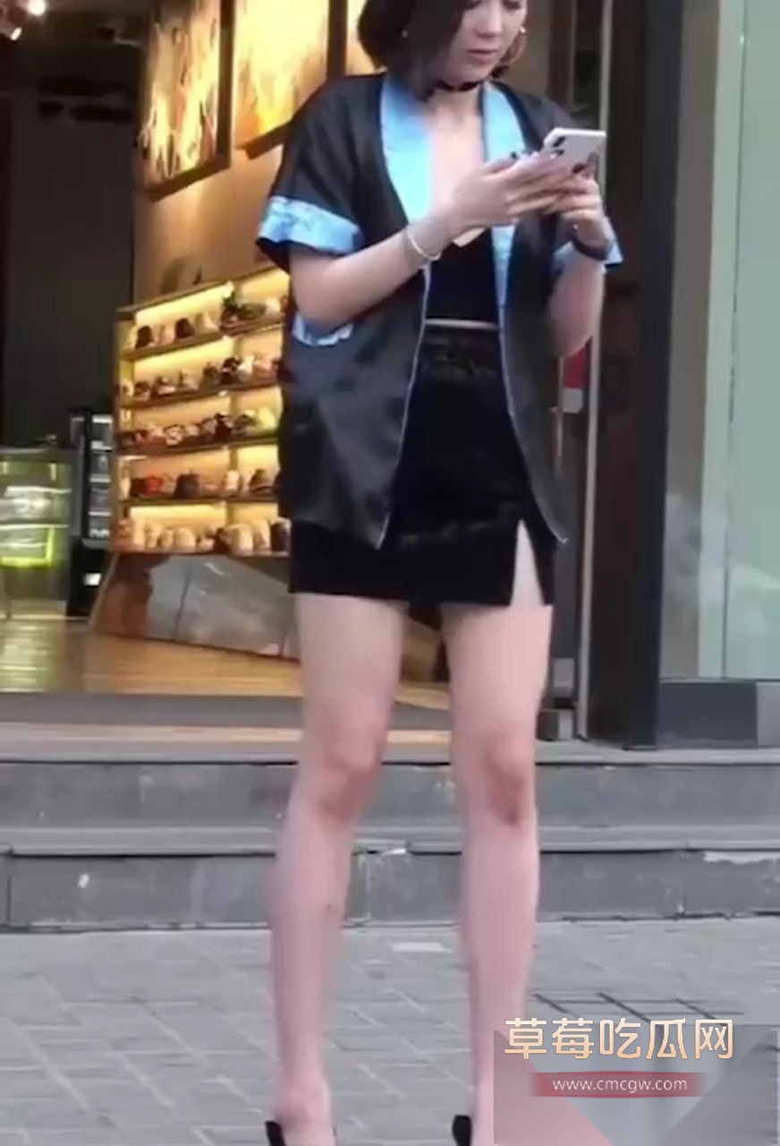 极品少妇真空短裙恨天高 1 极品少妇真空短裙恨天高 1