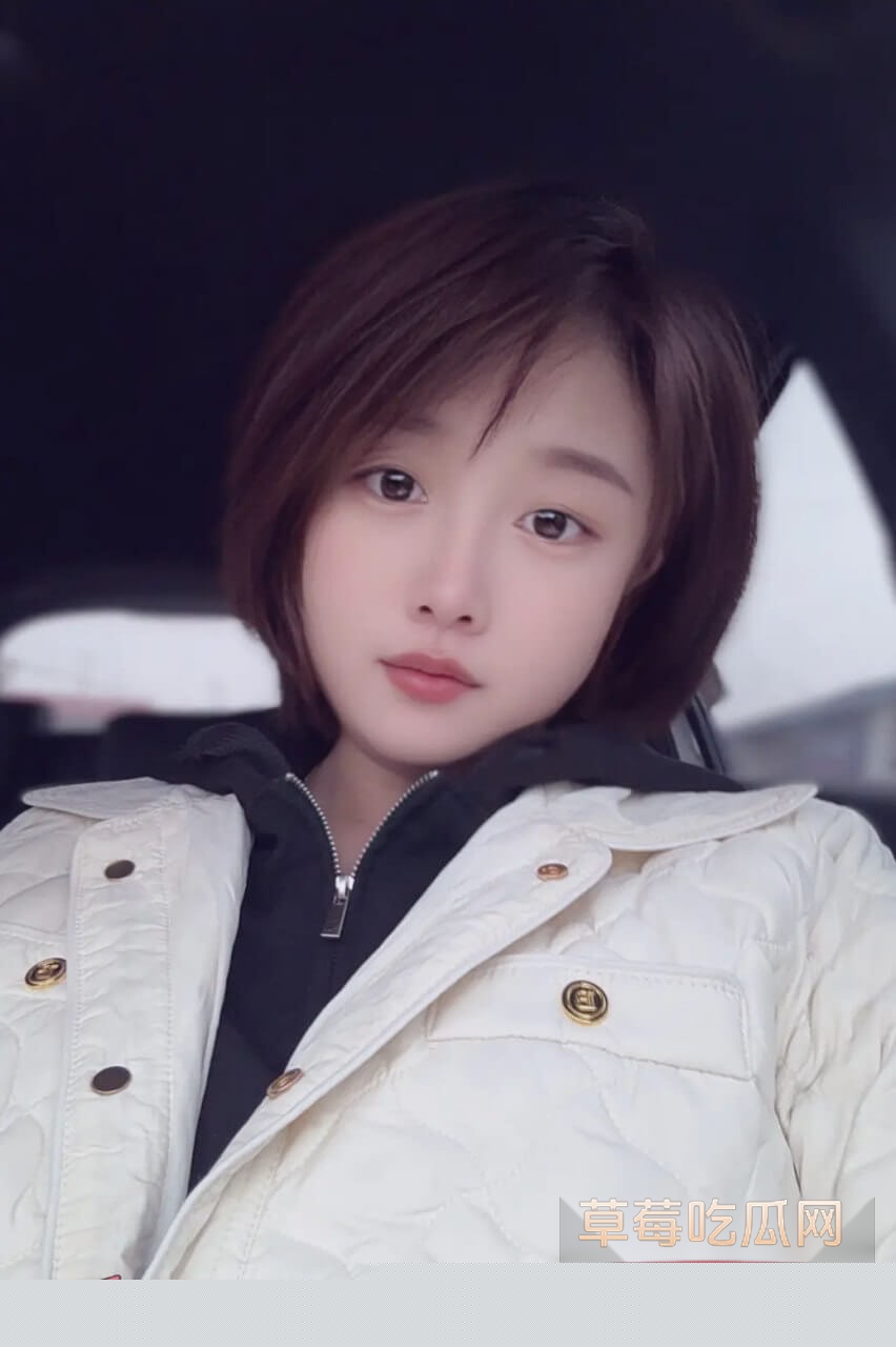 高铁短发女孩生活照6.jpg 高铁短发女孩生活照6.jpg