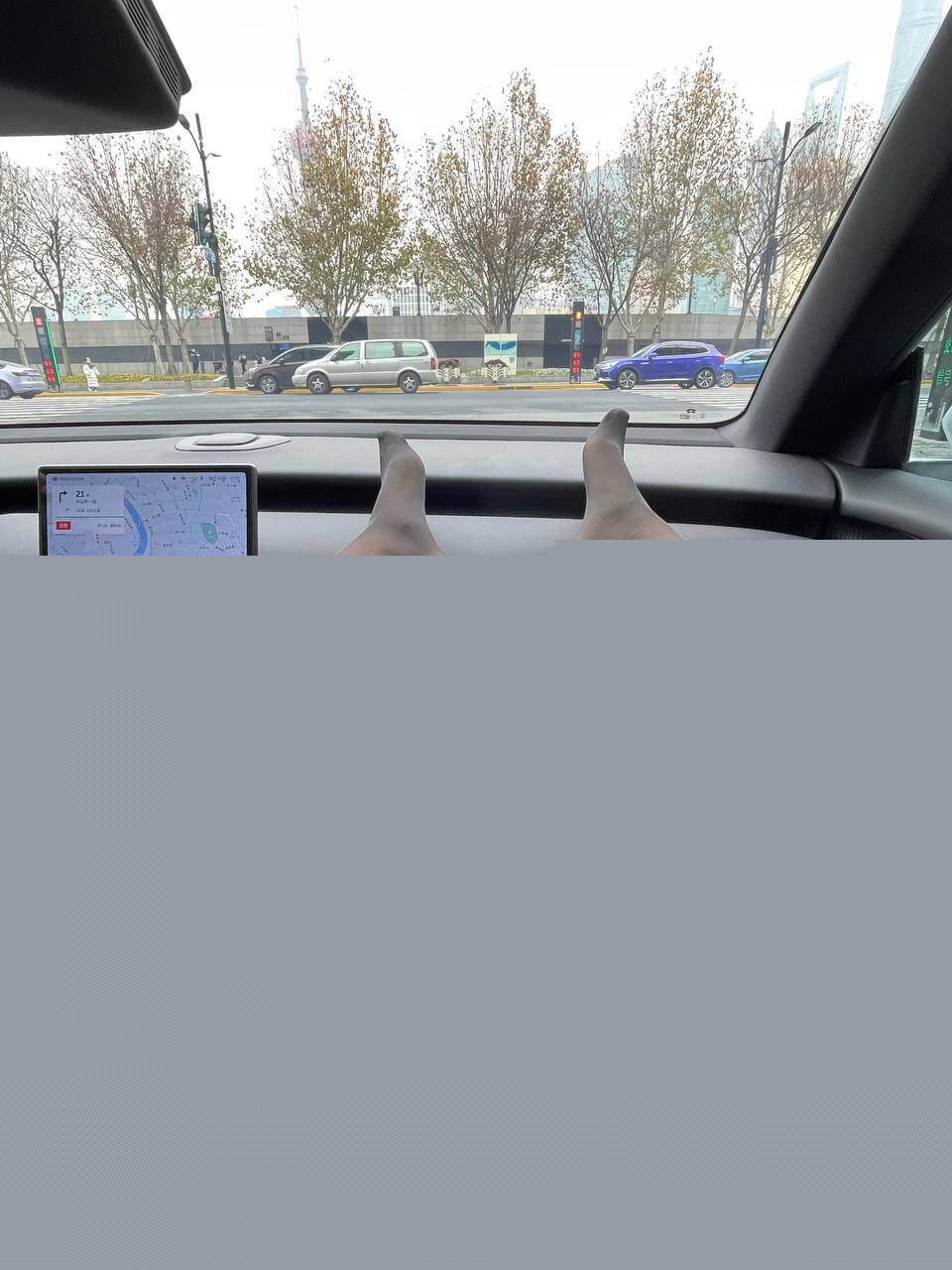 短发女孩自慰露出2.jpg 短发女孩自慰露出2.jpg
