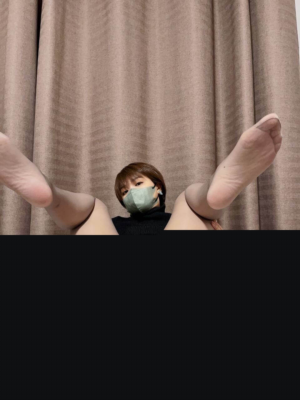 短发女孩自慰露出5.jpg 短发女孩自慰露出5.jpg