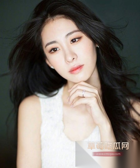 娱乐圈惊天黑料 国民女星张碧晨与黄毛男郑子豪激情床戏舔逼视频曝光 华晨宇的孩他娘开启床上母狗模式! 5 娱乐圈惊天黑料 国民女星张碧晨与黄毛男郑子豪激情床戏舔逼视频曝光 华晨宇的孩他娘开启床上母狗模式! 5