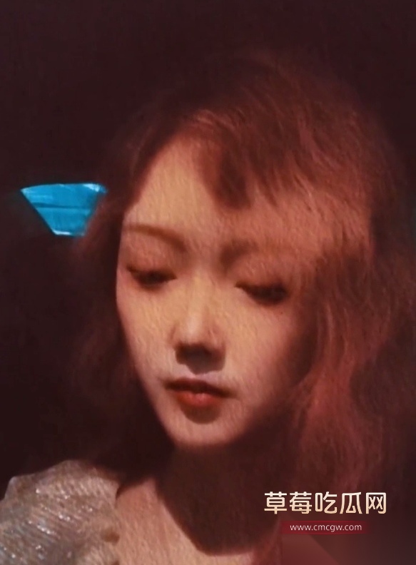 辽宁广播电视台美女主持晚晚 电视上青春淑女的她被曝私下给帅气男粉丝发大尺度自拍照 濒临塌房! 2 辽宁广播电视台美女主持晚晚 电视上青春淑女的她被曝私下给帅气男粉丝发大尺度自拍照 濒临塌房! 2
