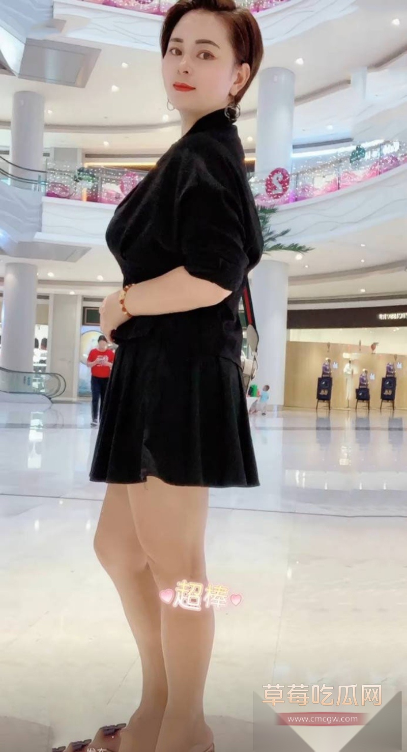 快手深圳大奶熟女少妇 巨无霸 4 快手深圳大奶熟女少妇 巨无霸 4