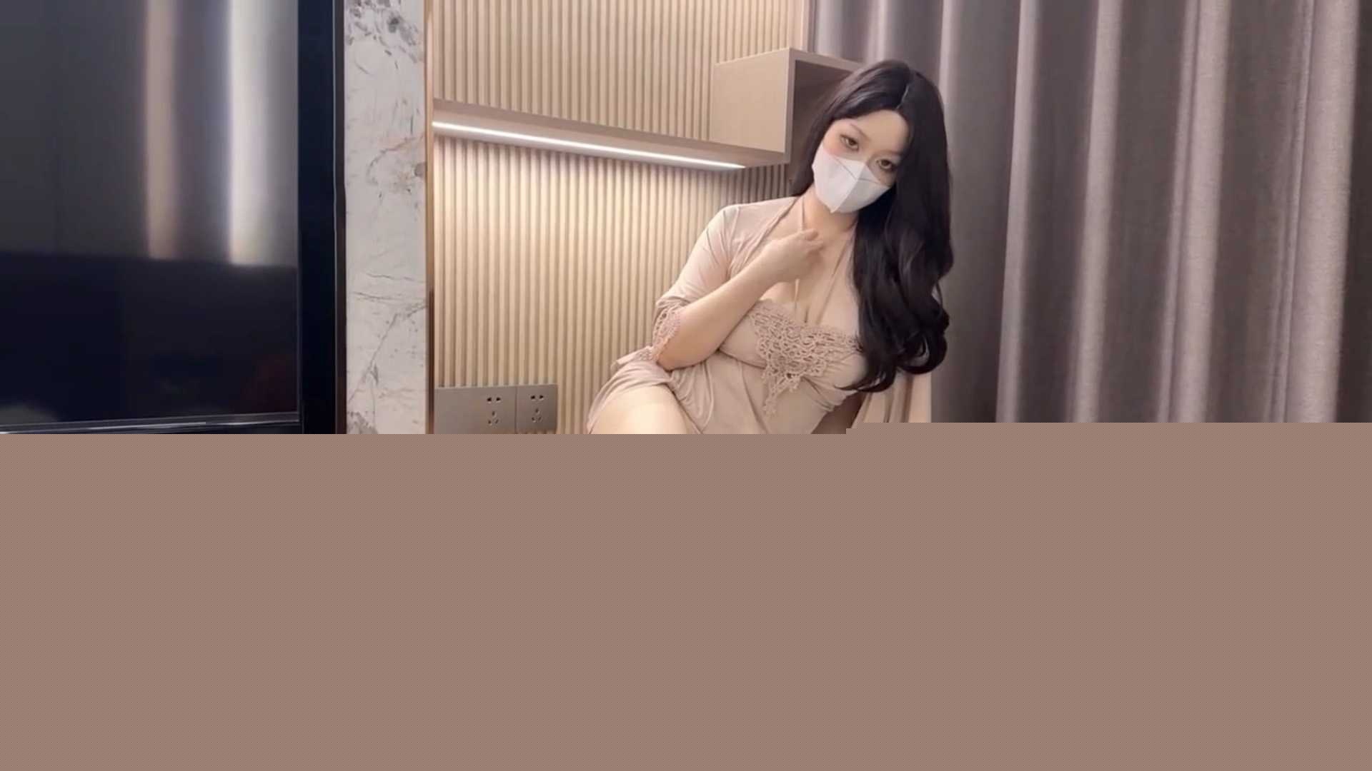巨乳人妻菠萝啤beer 偷情日记 7 巨乳人妻菠萝啤beer 偷情日记 7