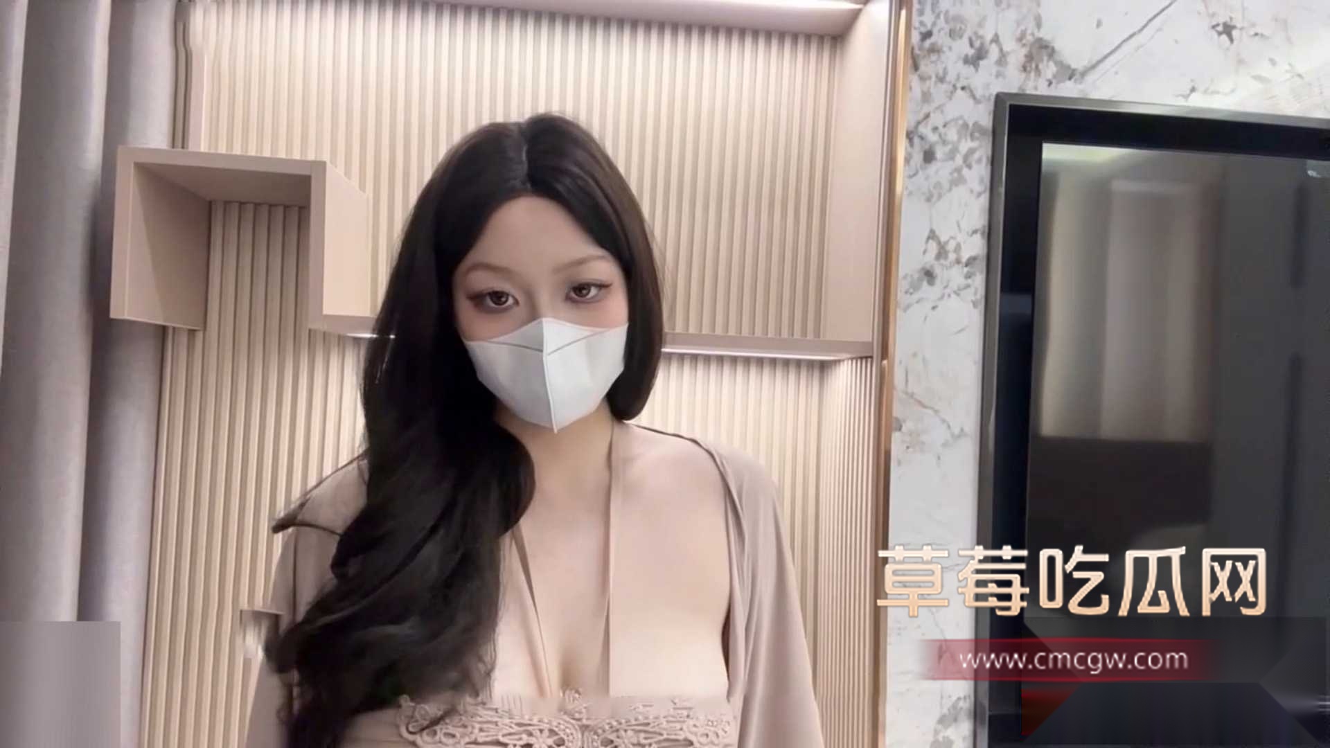 巨乳人妻菠萝啤beer 偷情日记 8 巨乳人妻菠萝啤beer 偷情日记 8