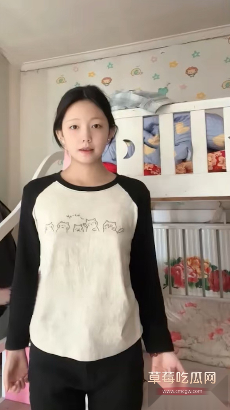 抖音清纯嫩妹 受肉完犊子 金主定制裸舞视频流出 身材超绝黑长直妹妹在线表情妩媚挑逗勾引 7 抖音清纯嫩妹 受肉完犊子 金主定制裸舞视频流出 身材超绝黑长直妹妹在线表情妩媚挑逗勾引 7
