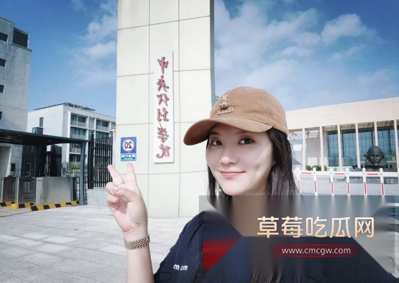 吕秀才喻恩泰的老婆史林子出轨约炮多男事件冲上热搜 骚货的撩骚记录和风骚约啪视频被同步po到了网上! 7 吕秀才喻恩泰的老婆史林子出轨约炮多男事件冲上热搜 骚货的撩骚记录和风骚约啪视频被同步po到了网上! 7