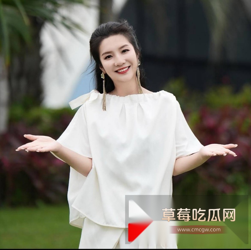 吕秀才喻恩泰的老婆史林子出轨约炮多男事件冲上热搜 骚货的撩骚记录和风骚约啪视频被同步po到了网上! 27 吕秀才喻恩泰的老婆史林子出轨约炮多男事件冲上热搜 骚货的撩骚记录和风骚约啪视频被同步po到了网上! 27